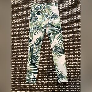 Forever 21 women’s small legging